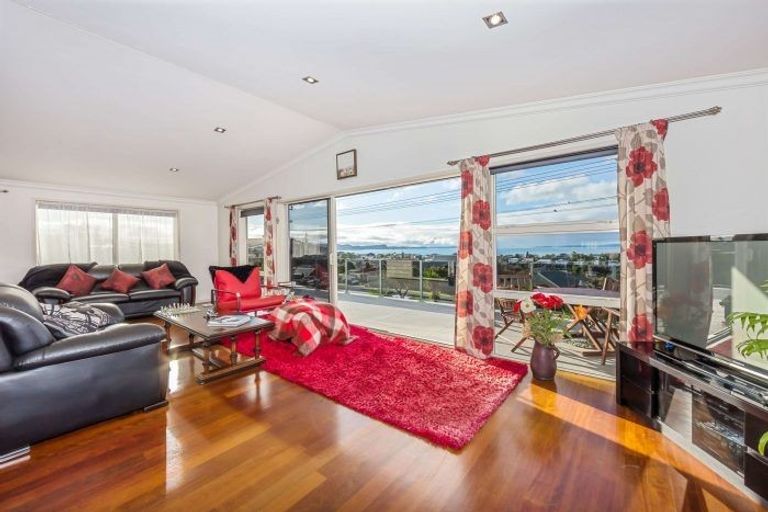 Photo of property in 44 Brightside Road, Stanmore Bay, Whangaparaoa, 0932
