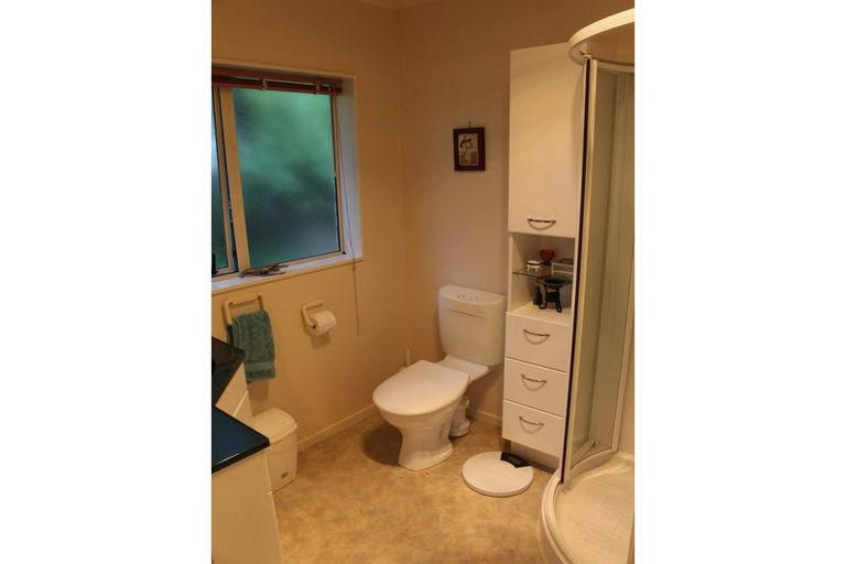 Photo of property in 9 Mariners Way, Whitby, Porirua, 5024