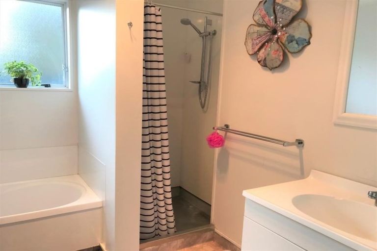 Photo of property in 93d Clemow Road, Fitzroy, New Plymouth, 4312