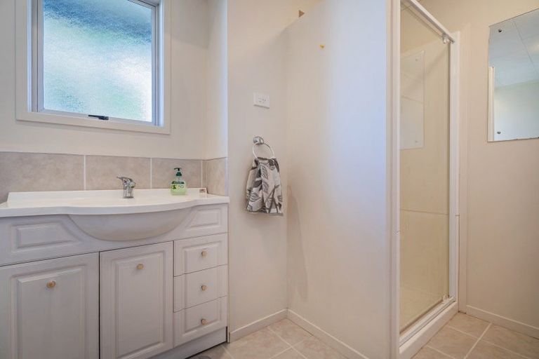 Photo of property in 10 Oyster Drive, Cooks Beach, Whitianga, 3591