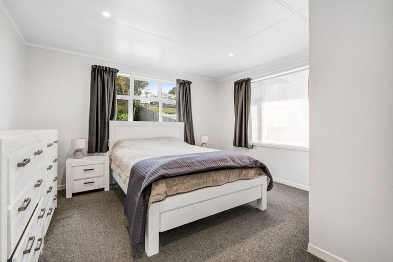 Photo of property in 6 Nelson Street, Helensville, 0800