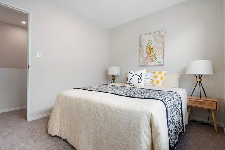 Photo of property in 6 Greenbrier Street, Westgate, 0814