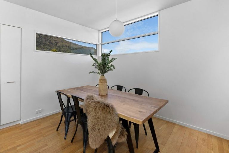 Photo of property in 26 Mavora Road, Lake Hayes, Queenstown, 9304