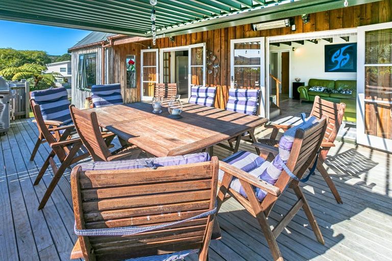 Photo of property in 223 Tukere Drive, Whangamata, 3620