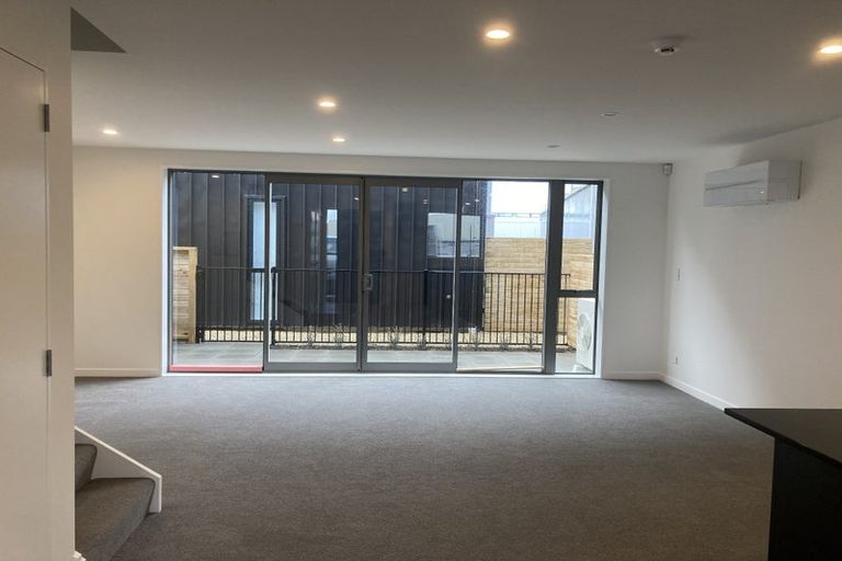 Photo of property in 25 John Street, Stokes Valley, Lower Hutt, 5019