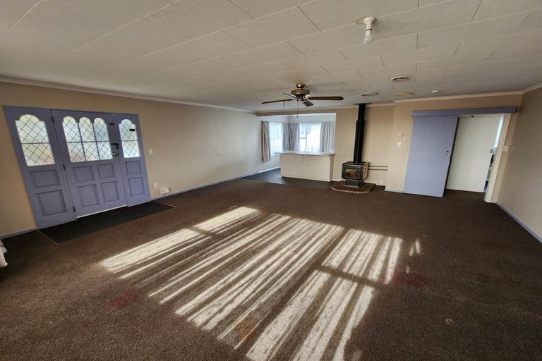 Photo of property in 28 Braemar Street, Levin, 5510