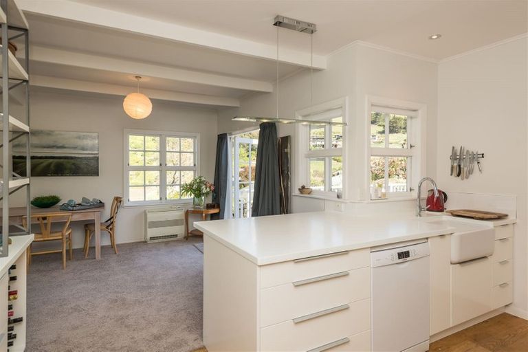 Photo of property in 10 Harbour View Terrace, Cass Bay, Lyttelton, 8082