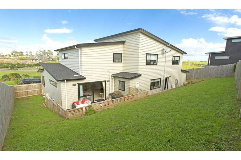 Photo of property in 114 Voyager Drive, Gulf Harbour, Whangaparaoa, 0930