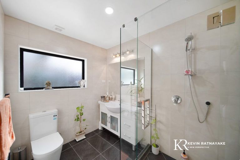 Photo of property in 5 Kereru Rise, Papakura, 2110