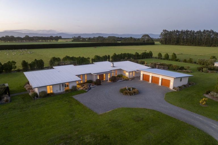 Photo of property in 218 Maindonalds Road, West Eyreton, Rangiora, 7475