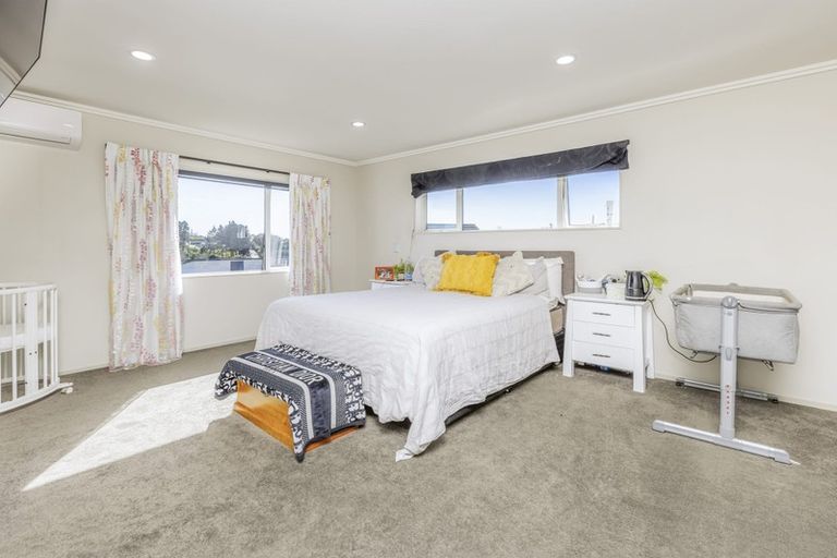 Photo of property in 11 Henriette Place, The Gardens, Auckland, 2105
