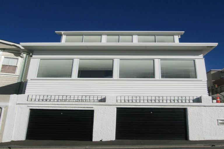 Photo of property in 13 The Crescent, Roseneath, Wellington, 6011