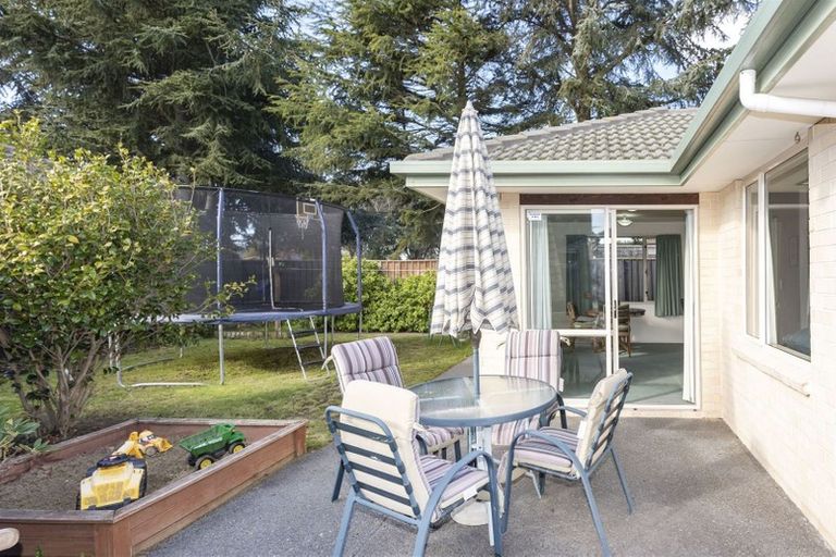 Photo of property in 433b Mairehau Road, Parklands, Christchurch, 8083