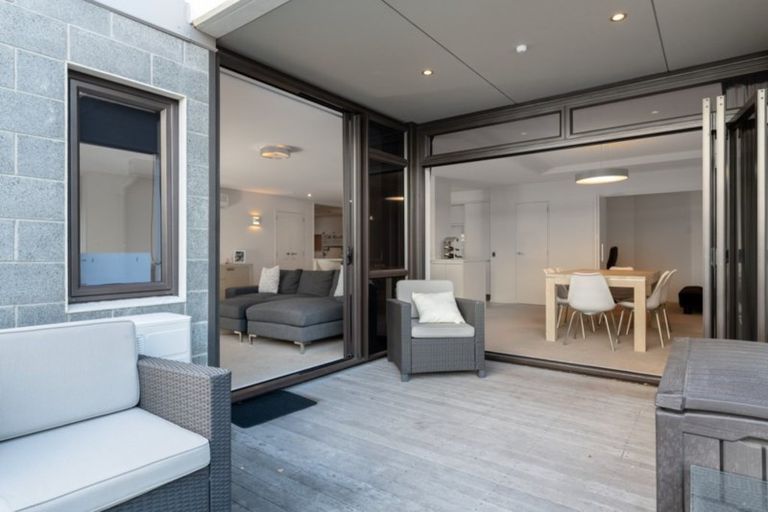 Photo of property in Vivaldi Apartments, 12/48 Marine Parade, Mount Maunganui, 3116