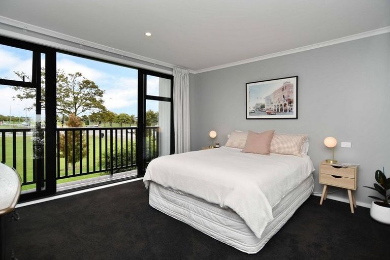 Photo of property in 15 Holmes Hanover Lane, Halswell, Christchurch, 8025