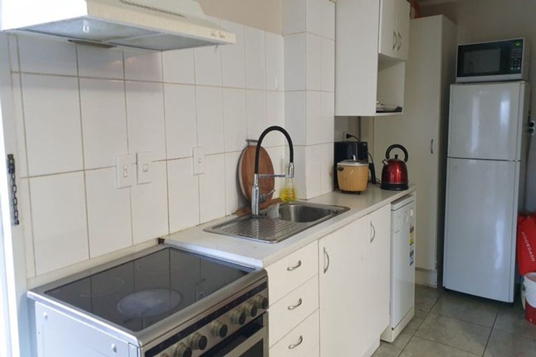 Photo of property in 41 Cockayne Crescent, Sunnynook, Auckland, 0620