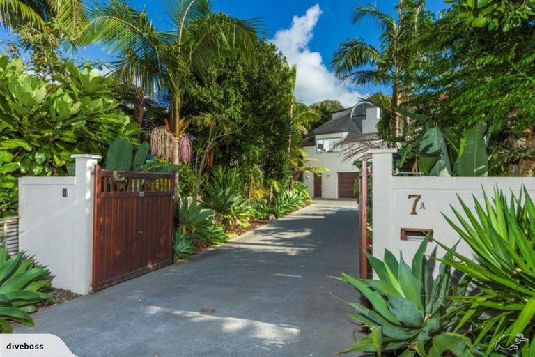 Photo of property in 7a Valley Road, Browns Bay, Auckland, 0630