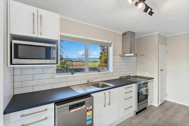 Photo of property in 26 Mountainview Terrace, Otaki Beach, Otaki, 5512