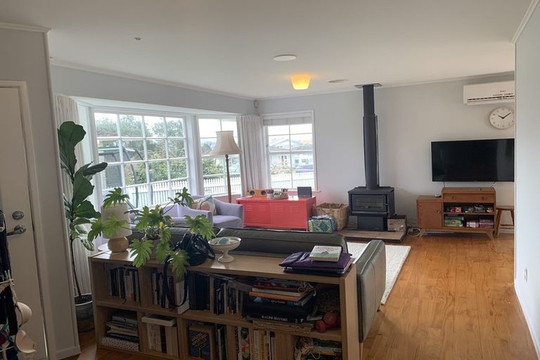 Photo of property in 1/30 Kea Place, Mangere Bridge, Auckland, 2022