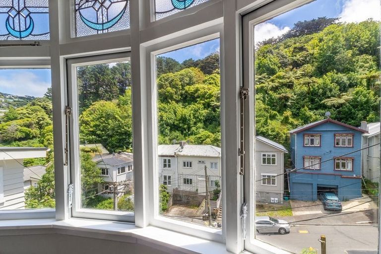 Photo of property in 32 Adams Terrace, Aro Valley, Wellington, 6021