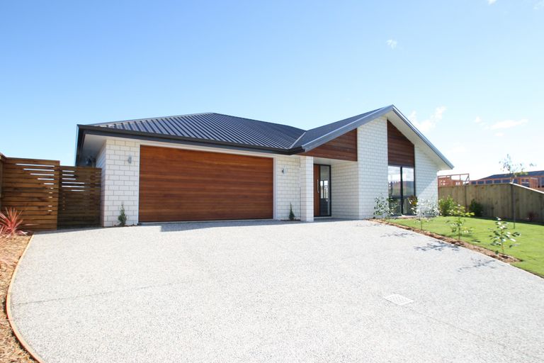 Photo of property in 25 Anderton Crescent, Mosgiel, 9024