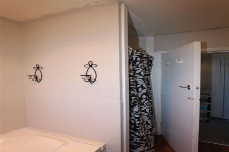 Photo of property in 22 Flower Street, Bryndwr, Christchurch, 8053