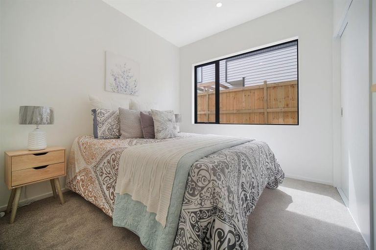 Photo of property in 20b Crestview Rise, Papakura, 2110