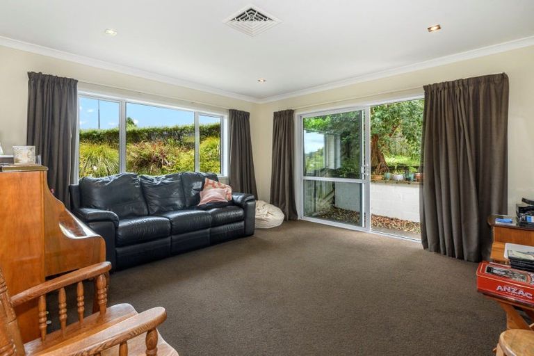 Photo of property in 100 Falcon Drive, Welcome Bay, Tauranga, 3112