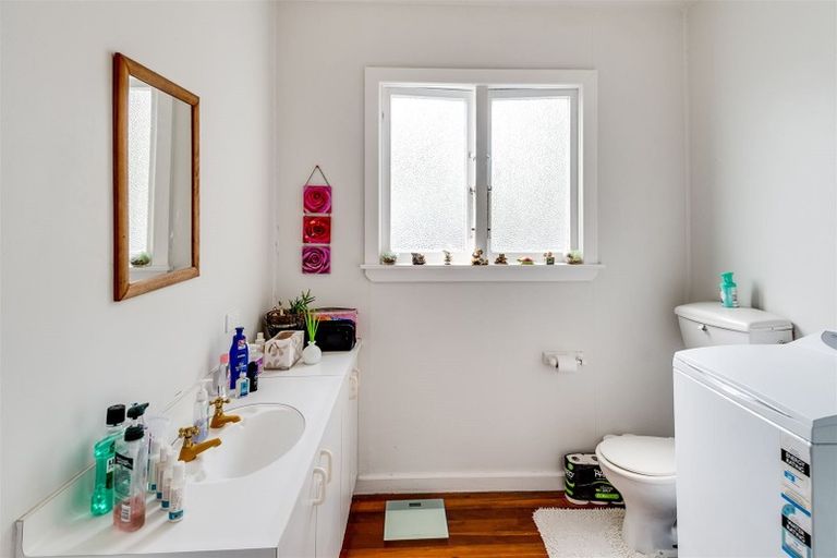 Photo of property in 15 Morse Street, Marewa, Napier, 4110