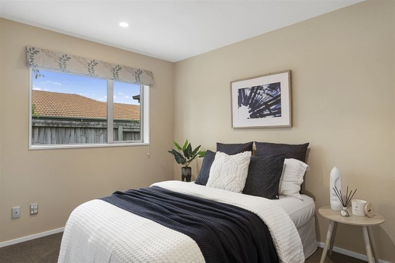 Photo of property in 4 Lowe Place, Rangiora, 7400