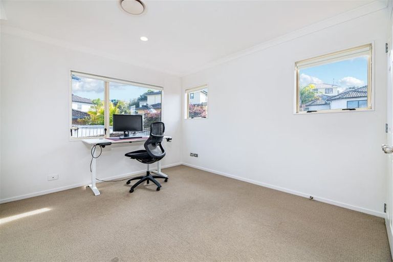 Photo of property in 23 Virginia Street, Henderson, Auckland, 0612