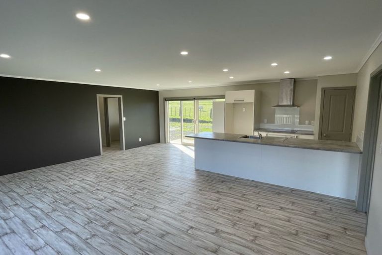 Photo of property in 19 Ripiro Drive, Baylys Beach, Dargaville, 0377