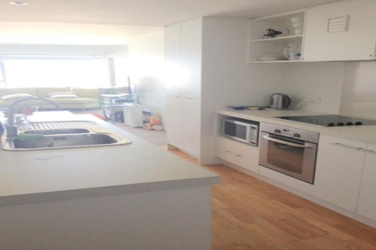 Photo of property in Algarve Apartments, 213/332 Maunganui Road, Mount Maunganui, 3116