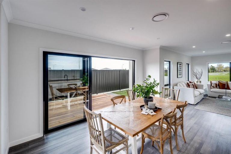 Photo of property in 15 Arihi Crescent, Frimley, Hastings, 4120