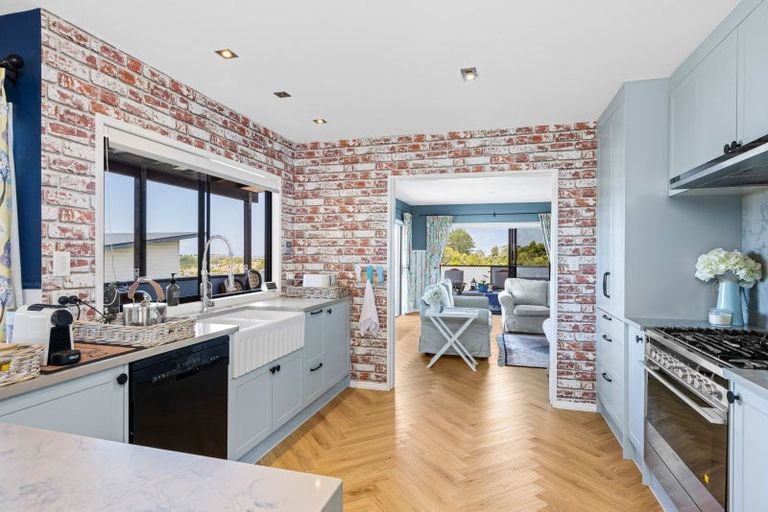 Photo of property in 1169 Whangaparaoa Road, Gulf Harbour, Whangaparaoa, 0930