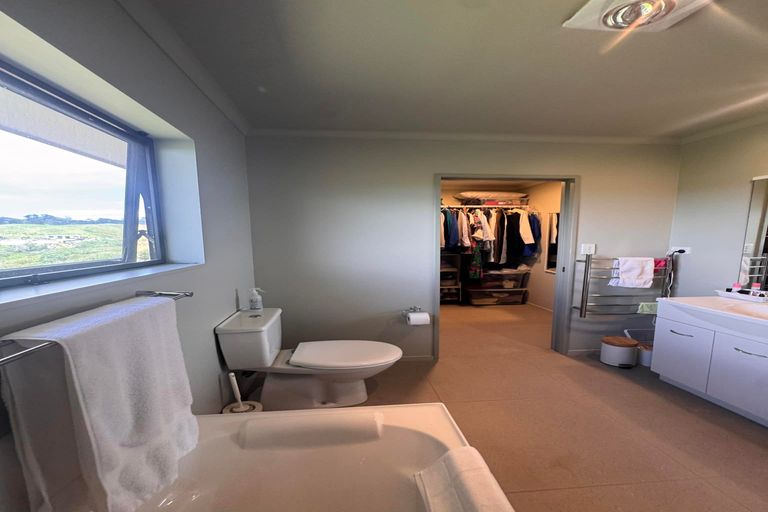 Photo of property in 39 Browns Drive, Waihi Beach, 3611