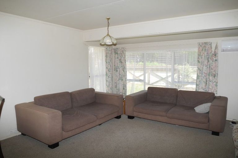 Photo of property in 1/17 Yarrow Place, Papakowhai, Porirua, 5024