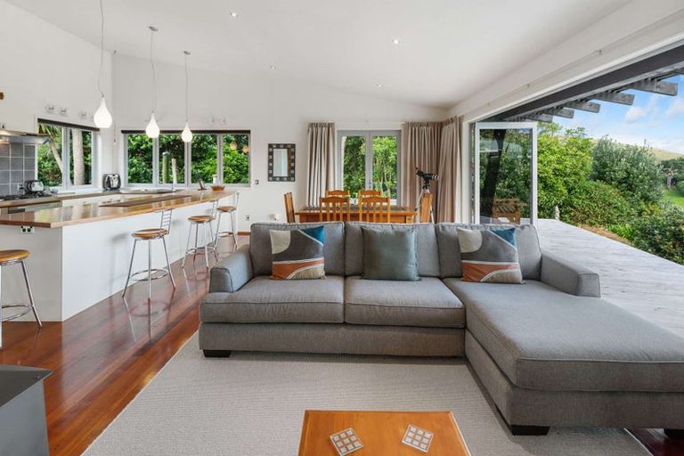 Photo of property in 20 Mowhanau Drive, Kai Iwi, Whanganui, 4574