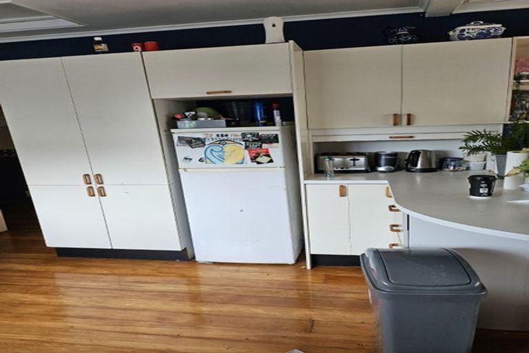 Photo of property in 38 Seddon Street, Wallaceville, Upper Hutt, 5018