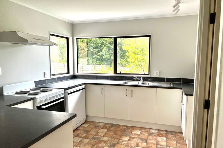 Photo of property in 1/57 Nigel Road, Browns Bay, Auckland, 0630