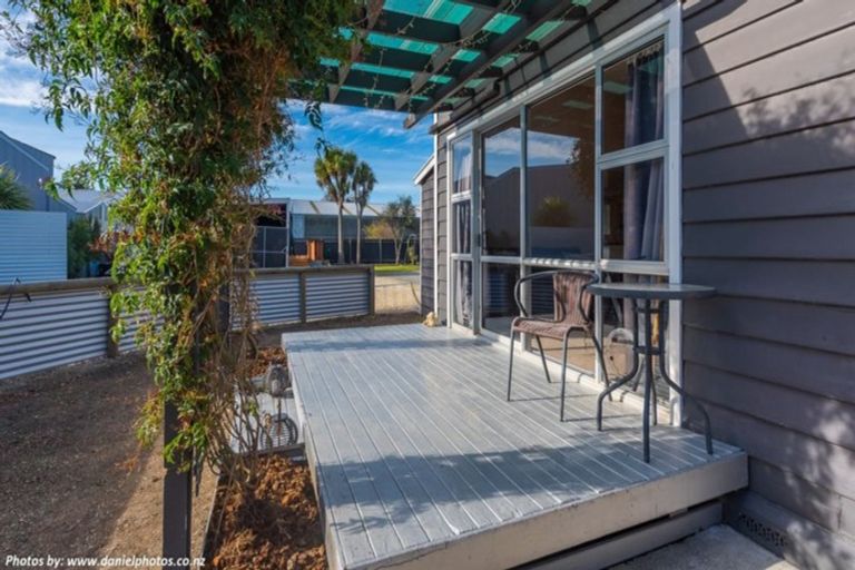 Photo of property in 12 Leeston Lake Road, Leeston, 7632