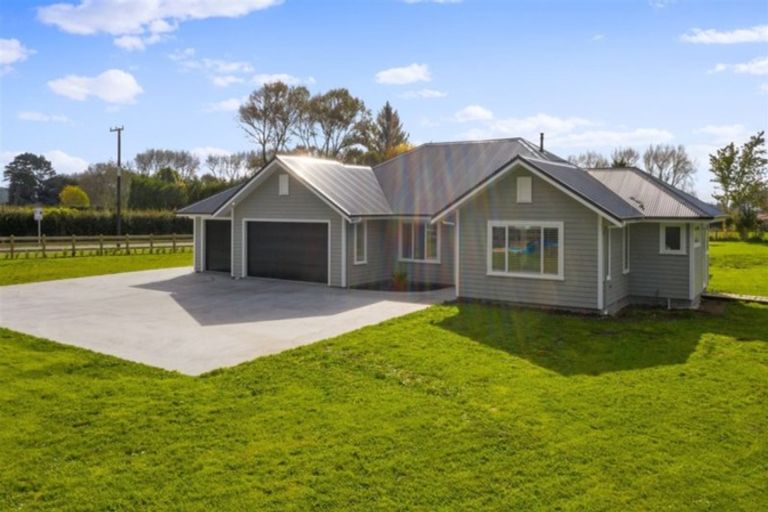Photo of property in 1199 Egmont Road, Egmont Village, New Plymouth, 4372