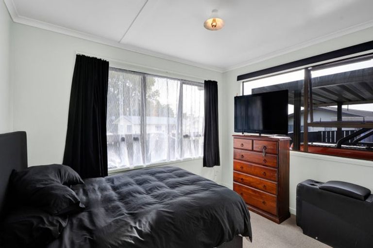 Photo of property in 6c Oswald Place, Stratford, 4332