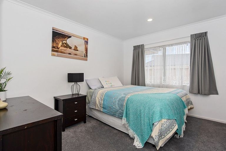 Photo of property in 11 Sandhurst Place, Nawton, Hamilton, 3200