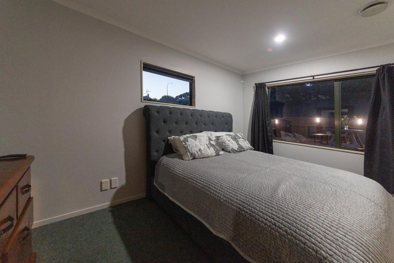 Photo of property in 35 Dahlstrom Grove, Kelvin Grove, Palmerston North, 4414