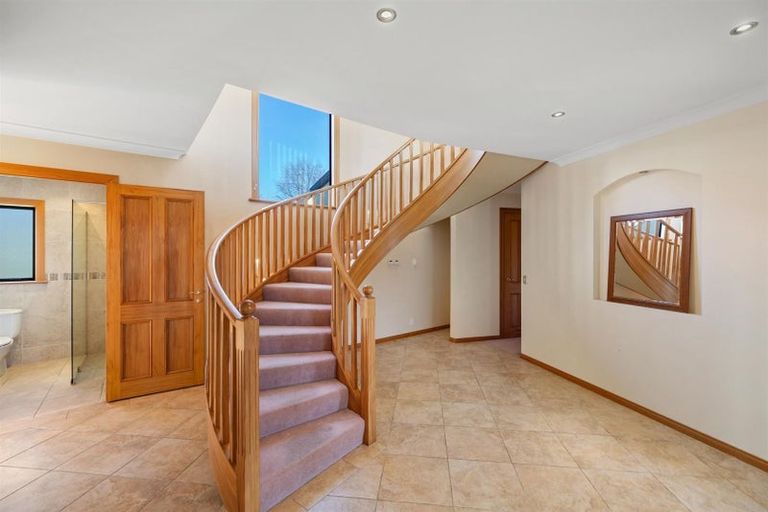 Photo of property in 200a Beacon Point Road, Wanaka, 9305