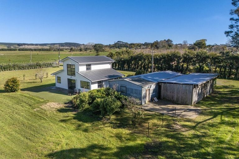 Photo of property in 42 Rimmer Road, Helensville, 0875
