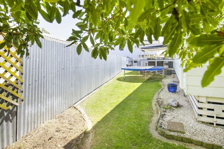 Photo of property in 16/2 Perry Crescent, Greenmeadows, Napier, 4112