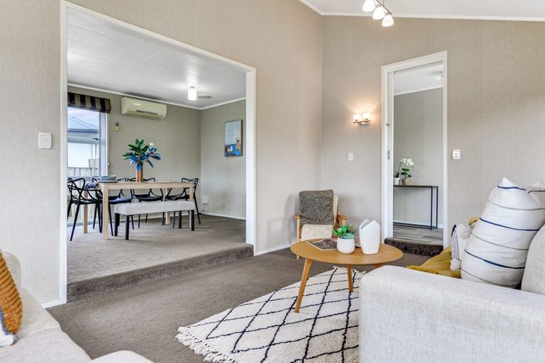 Photo of property in 67 Sandwich Road, St Andrews, Hamilton, 3200