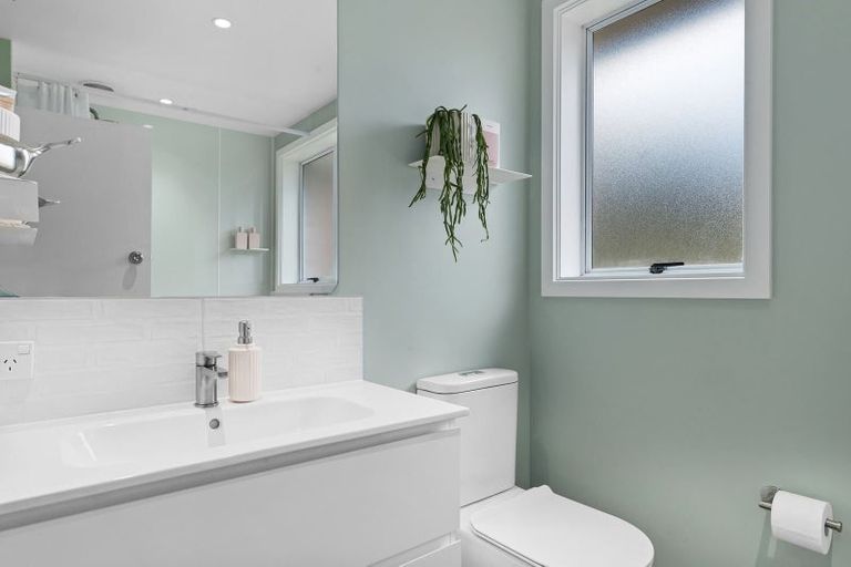 Photo of property in 8 Dix Street, Wigram, Christchurch, 8042